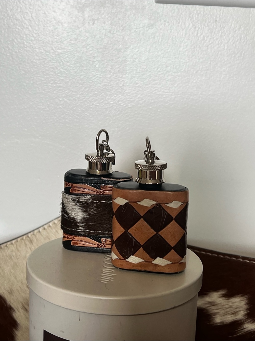 Leather Patterned Mini Flask Keychain - Brown & Black